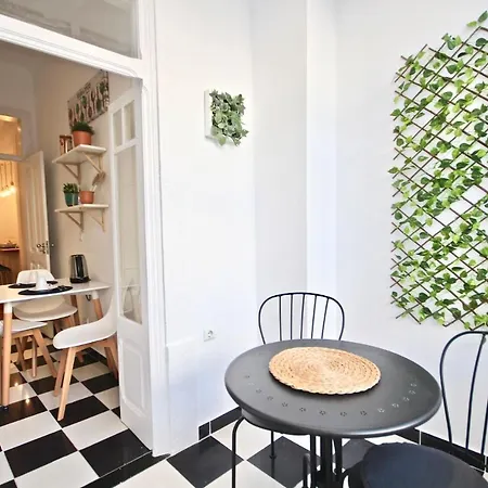 Akicity Alameda Moss Apartmán *